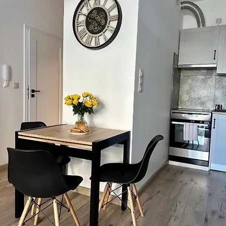 Flow 8 By Housine Apartman *